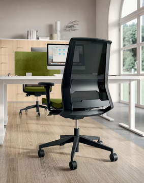 OMNIA - Office chair with castors with 5-Spoke base by Quadrifoglio Group - view 3